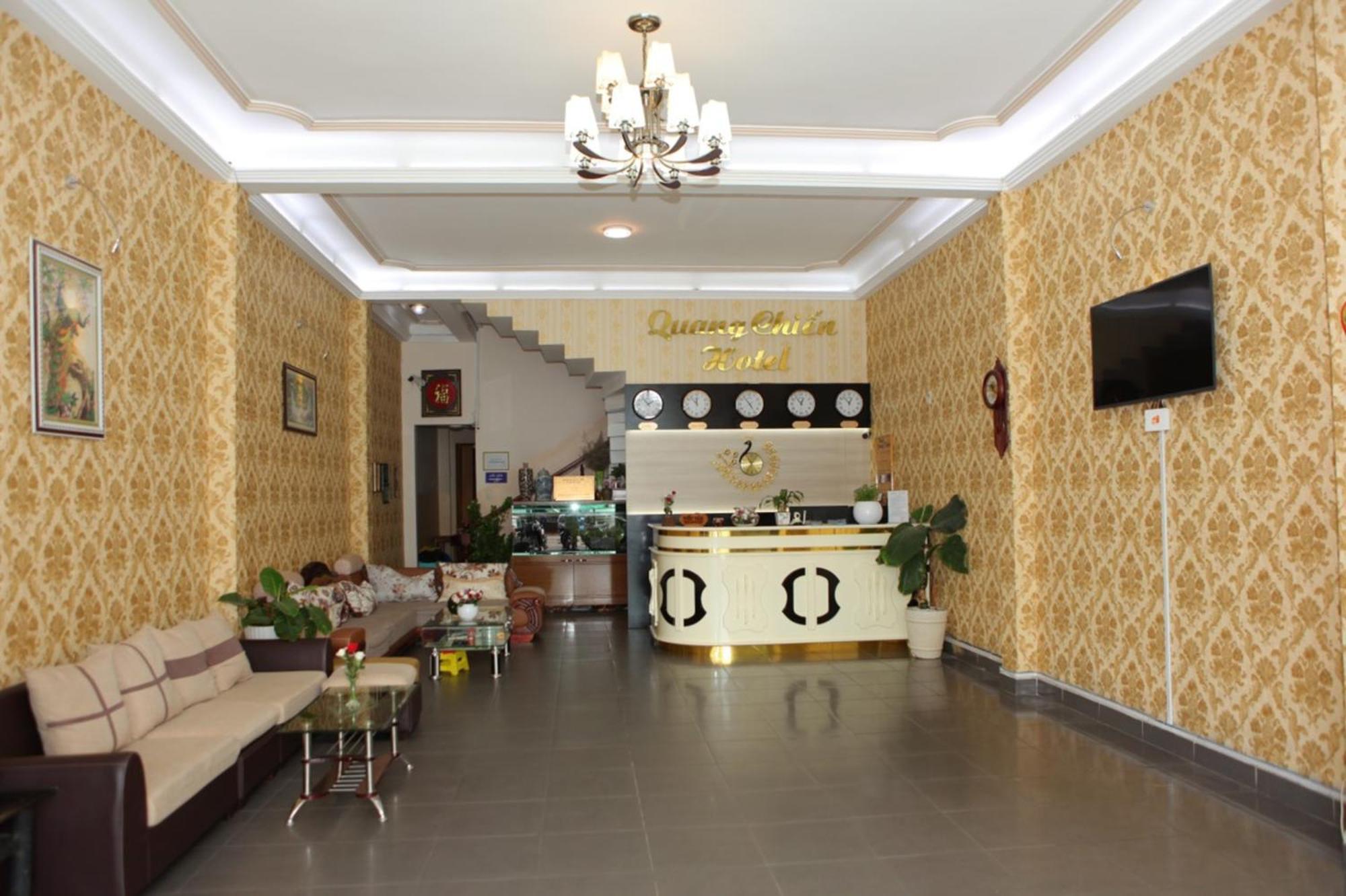 Quang Chien Hotel Da Lat Buitenkant foto